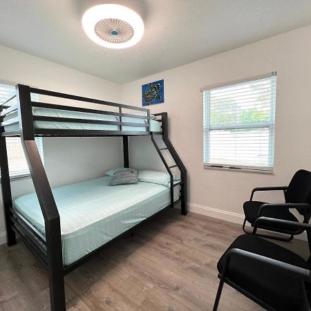 Hostal Beach Vacation Mode 브레던톤 외부 사진